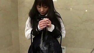 اليابانية اليابانية بنت في هيجانه دش، صغيرة الثدي jav movie