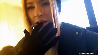 Amatőr Tini Szerleti Az ujjainak érzései a Szőrös PussyReport ezen a videóban