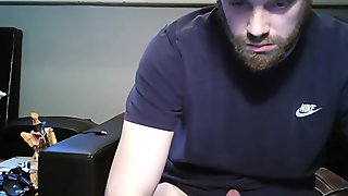 Young Teen Boy Wanks On Webcam And Cums on His Beard - MattThom98